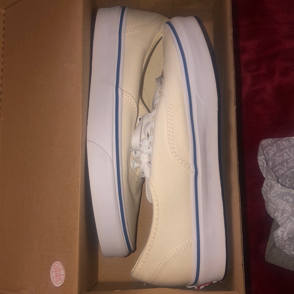 These are the Authentic Off White Vans. Never worn